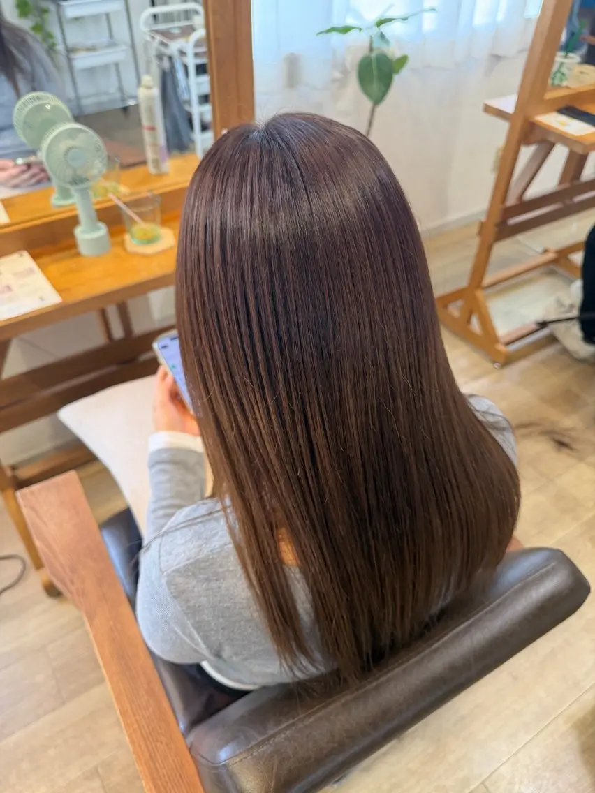 ロング カット ヘアカラー トリートメント ヘッドスパ RENA｜透明感 カラー×癒しスパのヘアスタイル