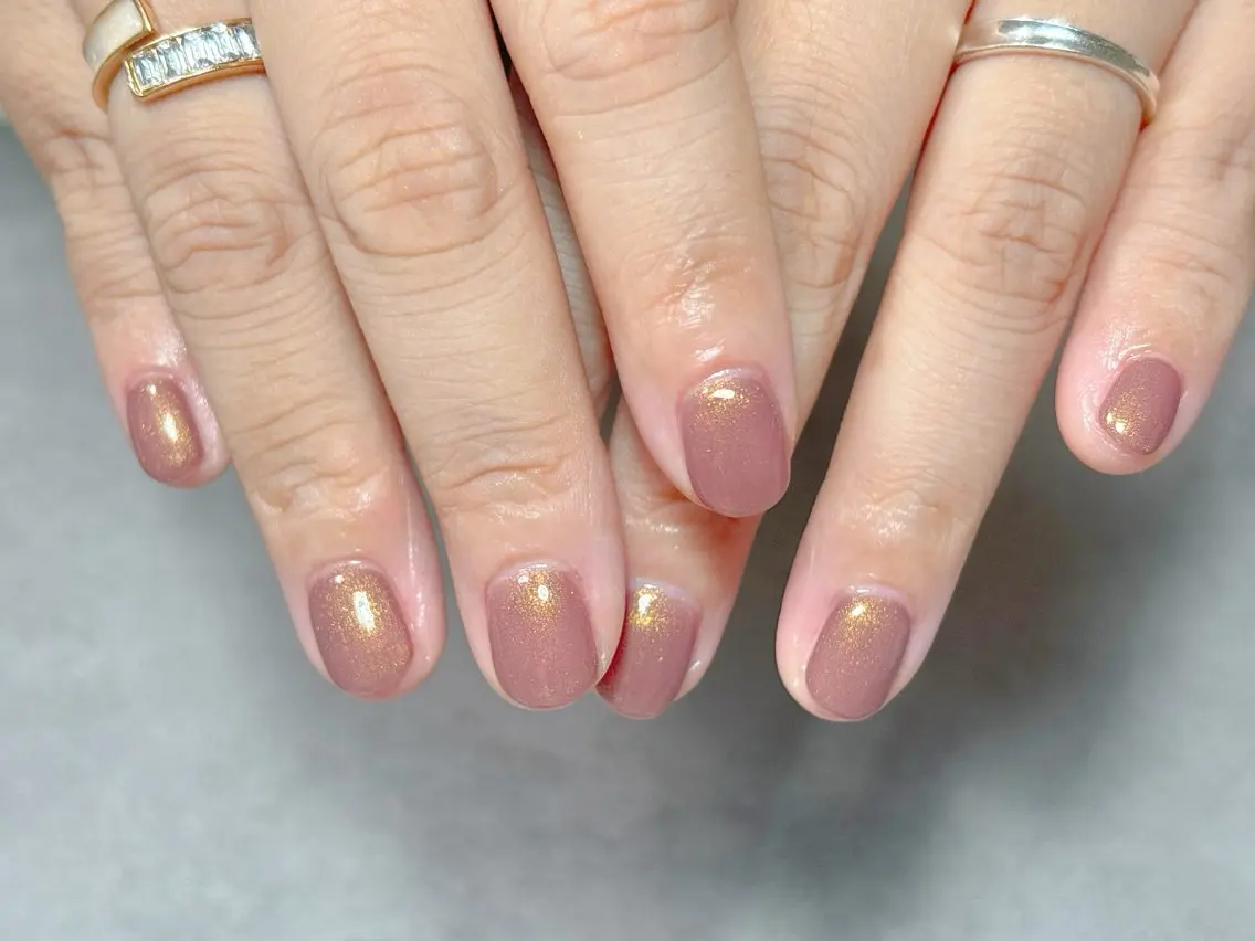 ネイル アートネイル マグネットネイル 冬ネイル クリスマス ハンドネイル ハンドケア 💫ゆか_ Nailartistのネイルデザイン