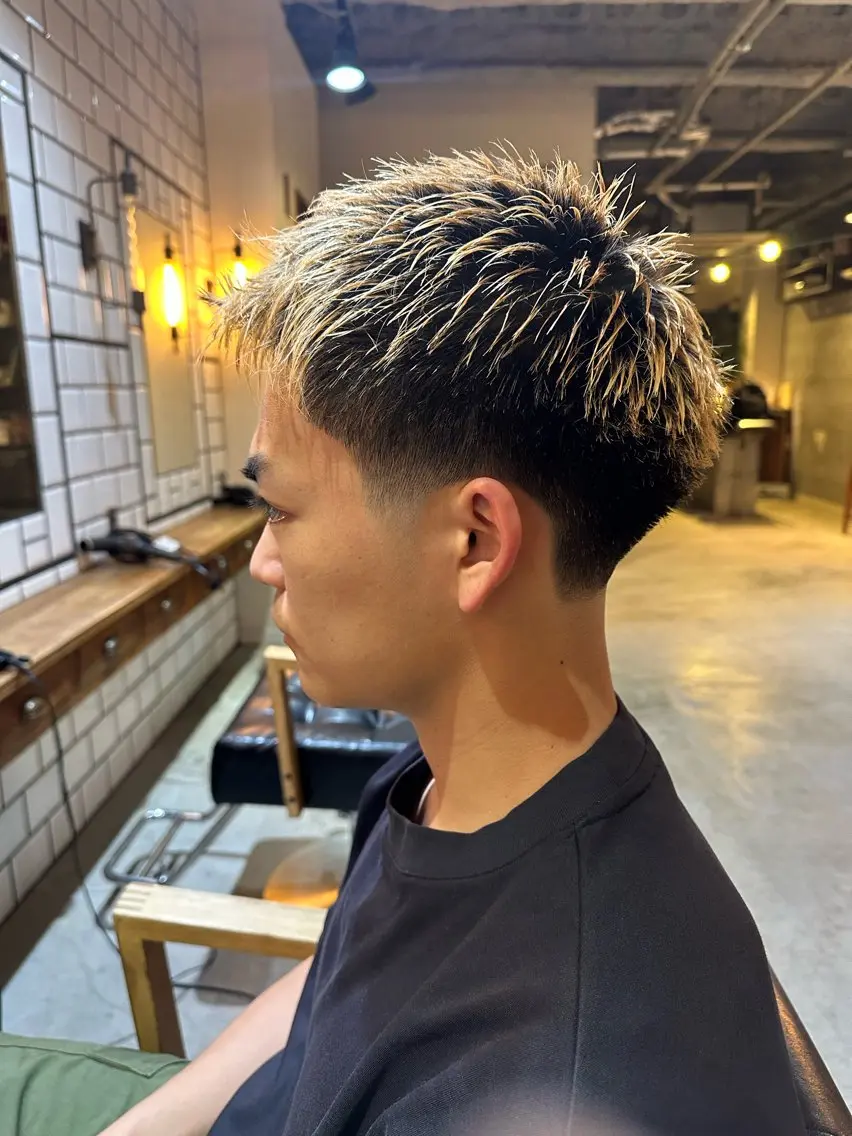 ショート メンズ カット 俵 知広のヘアスタイル