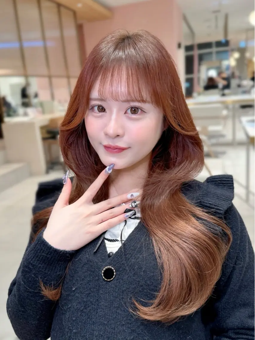ロング カラー カット ヘアカラー トリートメント ヘッドスパ ヘアセット 韓国ヘア/レイヤー/ 顔まわり/りょーとのヘアスタイル