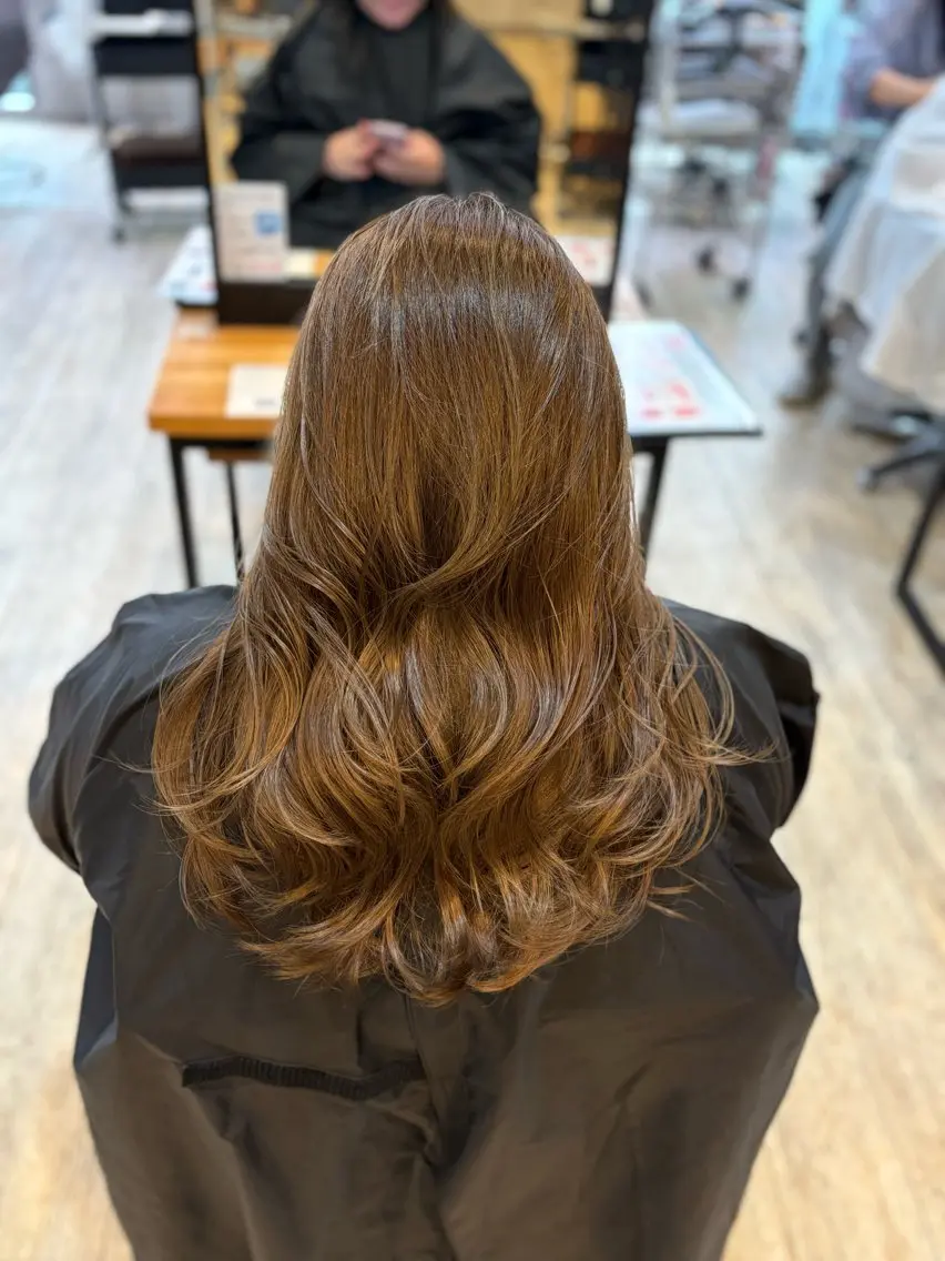 ロング カラー オリーブカラー カット ヘアカラー 艶カラー 藤澤さくらのマツエク・マツパデザイン