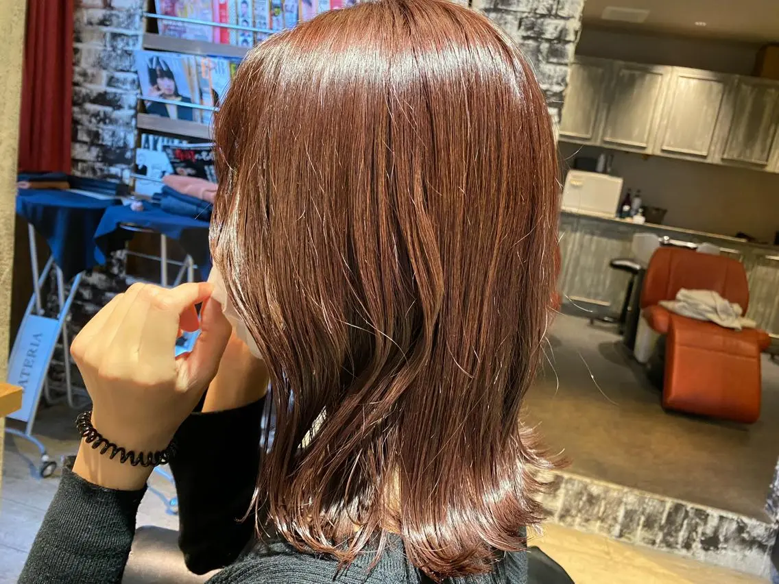 ミディアム カラー ヘアアレンジ ブラウンカラー ピンクカラー ピンクブラウン カット ヘアカラー MODE K’s川西 瀧尻光のヘアスタイル
