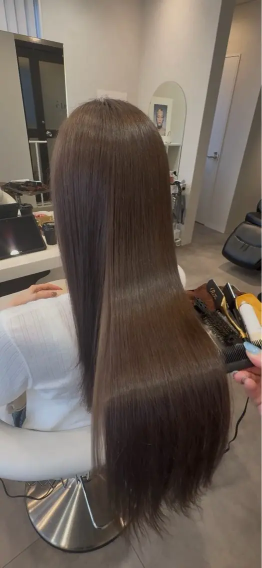 ロング ヘアカラー 大橋 遥奈のヘアスタイル