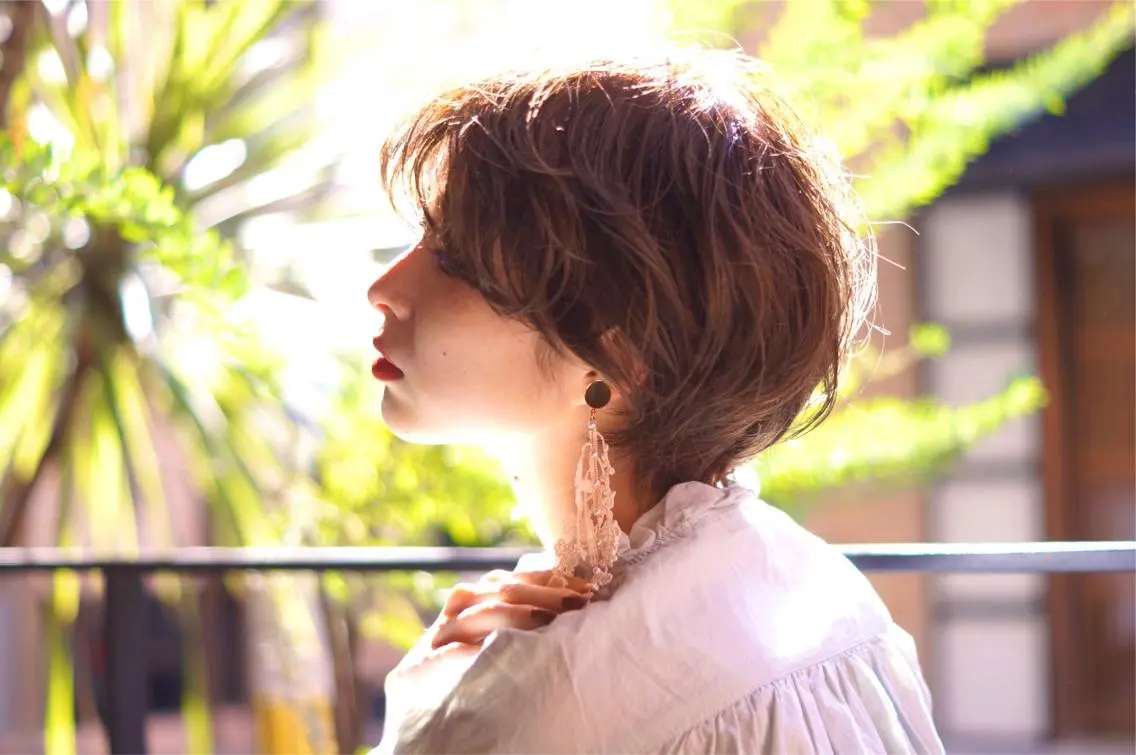 ショート アッシュ 外国人風カラー ハイライト 髪質改善 韓国風ヘア カット ヘアカラー トリートメント Lino by hoNuaのヘアスタイル