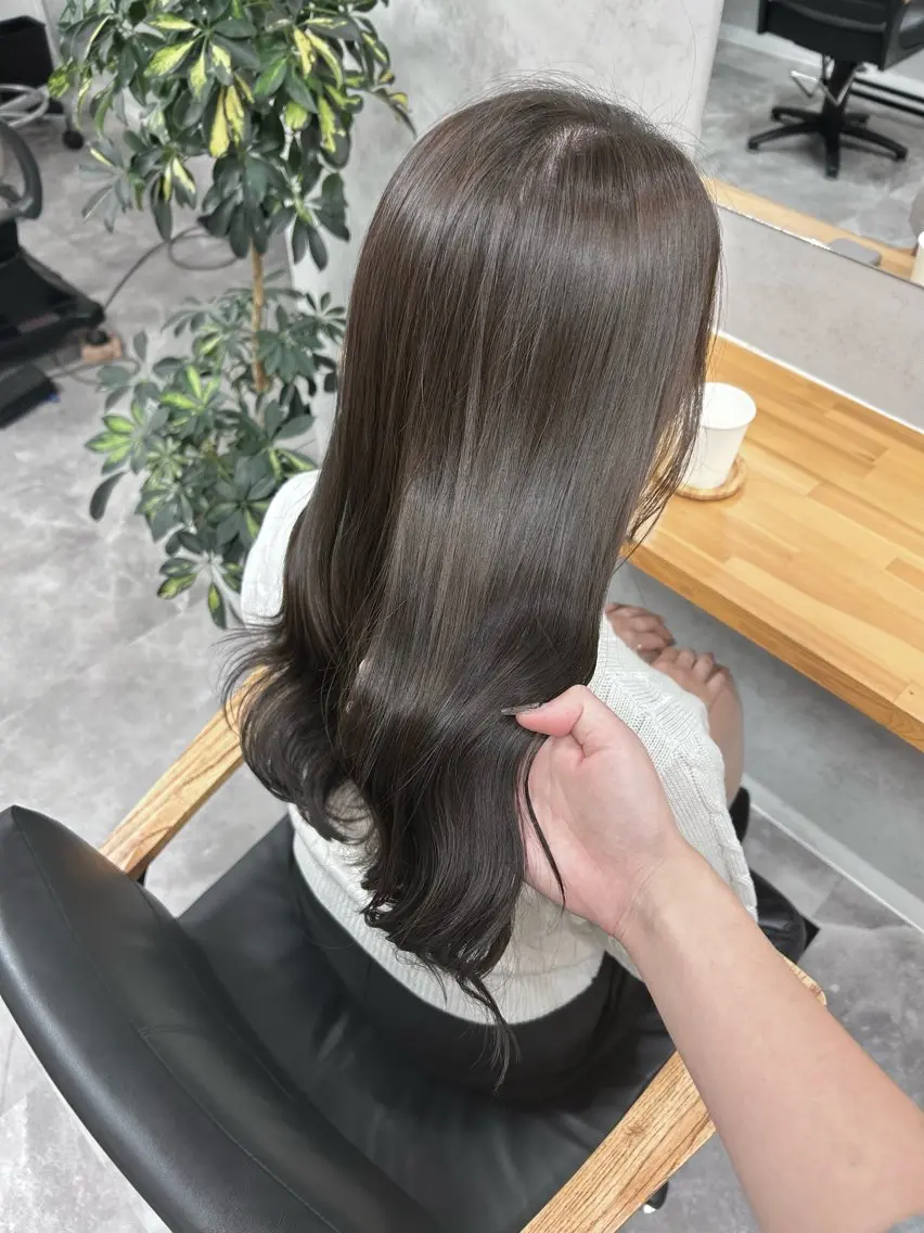【当日限定】艶髪ヘアカラー+トリートメントの写真