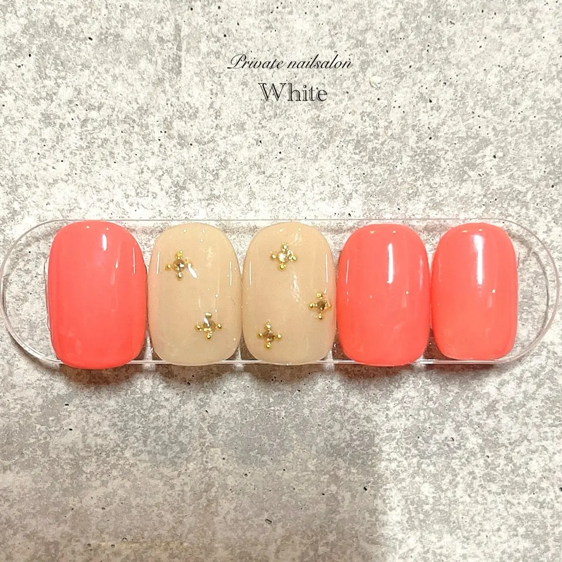 ネイル キラキラネイル ニュアンスネイル オレンジ 冬ネイル ハンドネイル SAKASHITA KEIのネイルデザイン