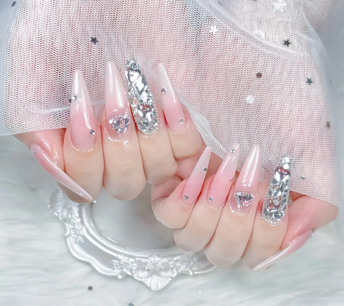 カラー ハンドネイル Chan Nail Salonのネイルデザイン
