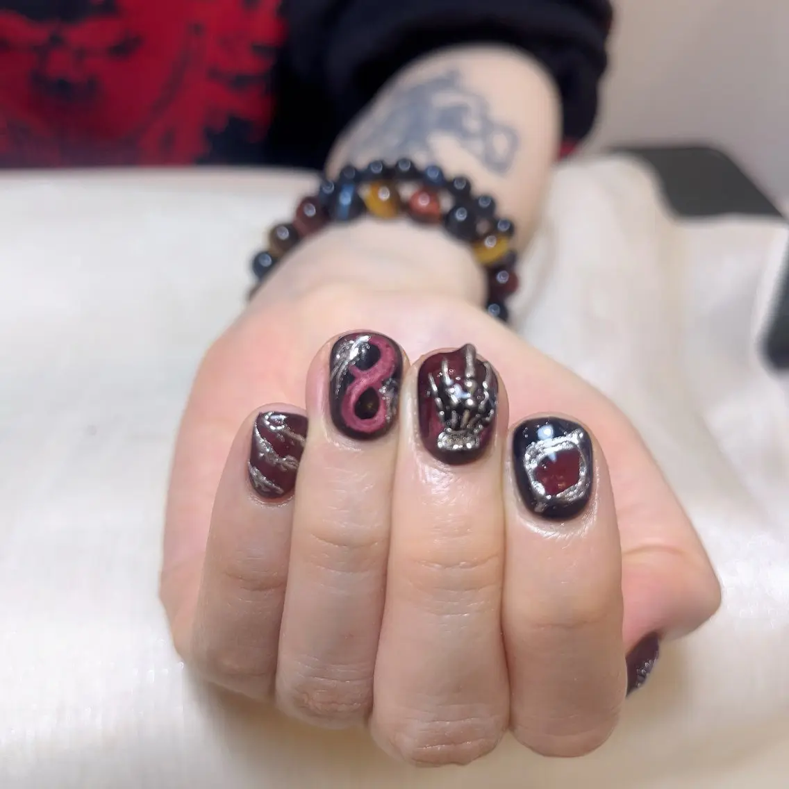 ネイル ハンドネイル MoonNail ユリ🌸のネイルデザイン