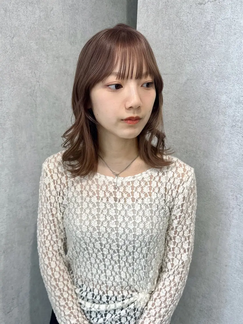 ミディアム カラー カット ヘアカラー トリートメント 韓国レイヤーカット/ 艶カラー/ noaのヘアスタイル