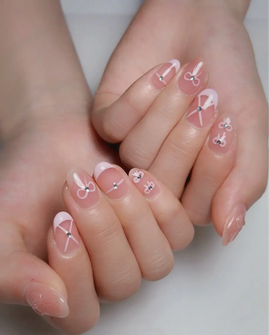 ネイル オーロラネイル 長さ出し フットネイル ラメ(グリッター) ラメグラデーション ハンドネイル 👍thumbs up nail👍のネイルデザイン