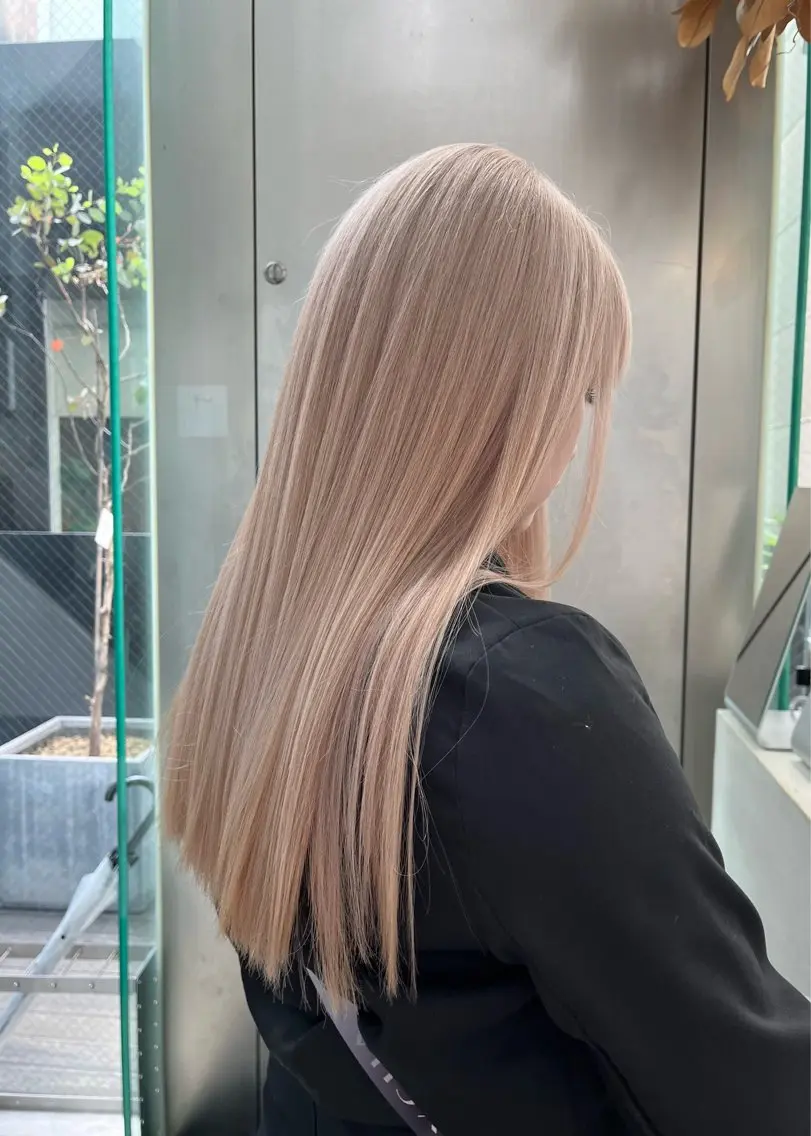 ロング カラー ベージュカラー ブリーチ mao/天神ブリーチ ハイトーンカラーのヘアスタイル