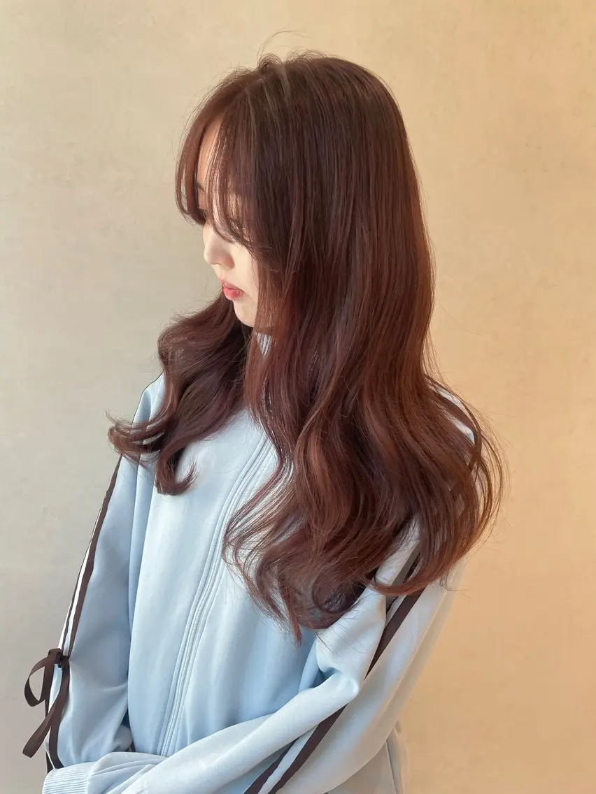 ロング カラー ヘアアレンジ ブリーチ ボルドーカラー ブラウンカラー カシス ダブルカラー ヘアカラー トリートメント ヘアセット 憧れの艶ハイトーンへ 🌙サイダサキのヘアスタイル