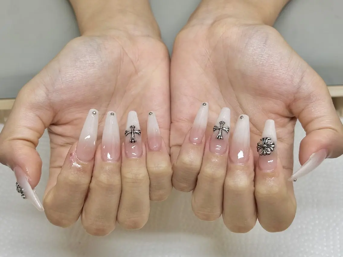 ネイル フットネイル フレンチネイル ジェルネイル ガラスフレンチ 韓国ネイル ハンドネイル ハンドケア The  Nail 新大久保店のその他イメージ
