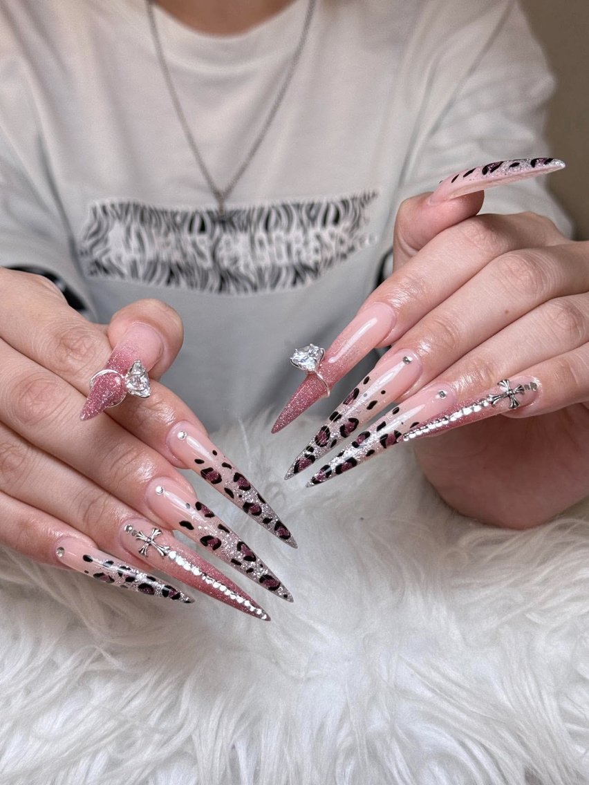 ネイル アートネイル 成人式 ジェルネイル ニュアンスネイル 夏ネイル ハンドネイル Jenn Nail Salonのネイルデザイン