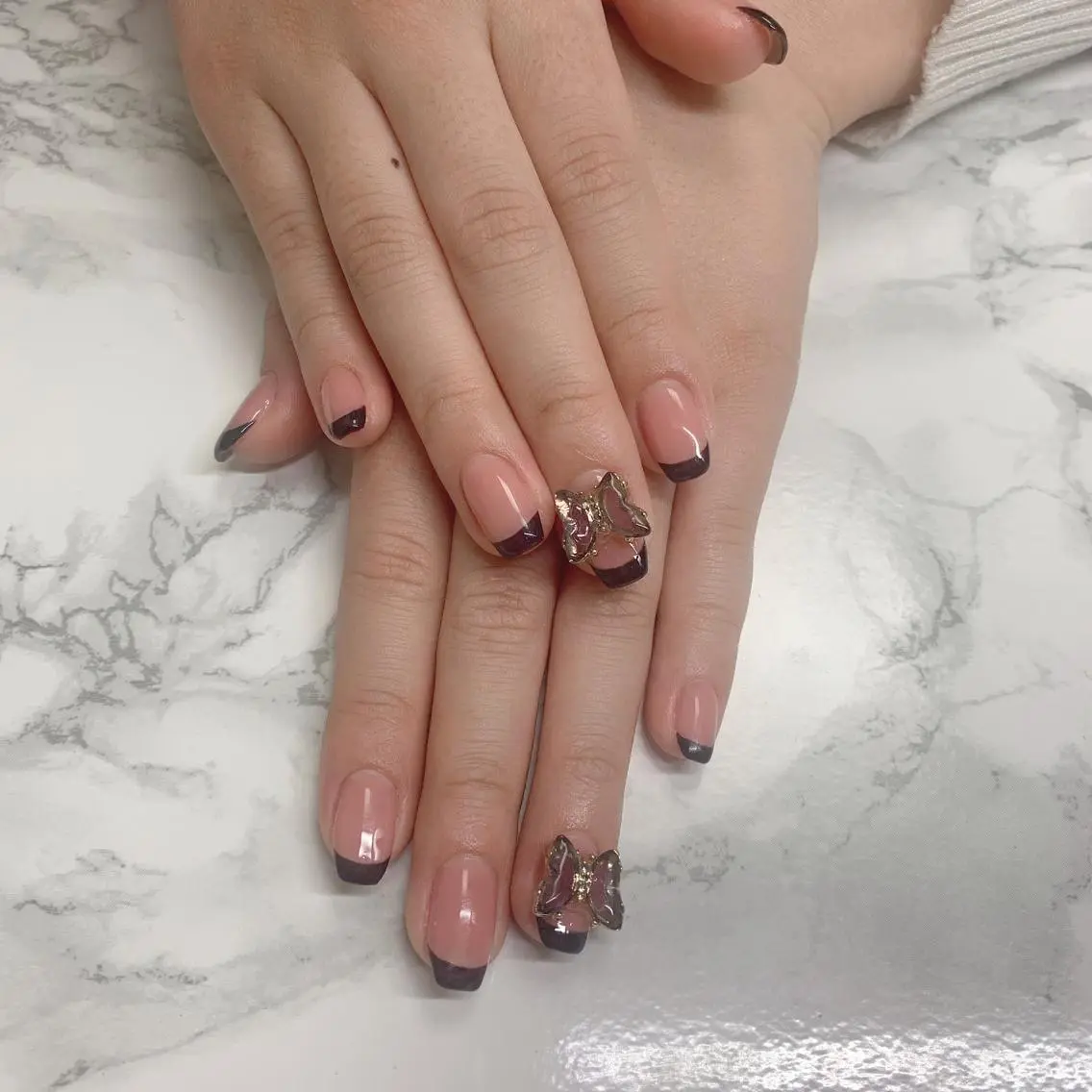 ネイル はな💎ネイル ワンホン、長さ出しのネイルデザイン
