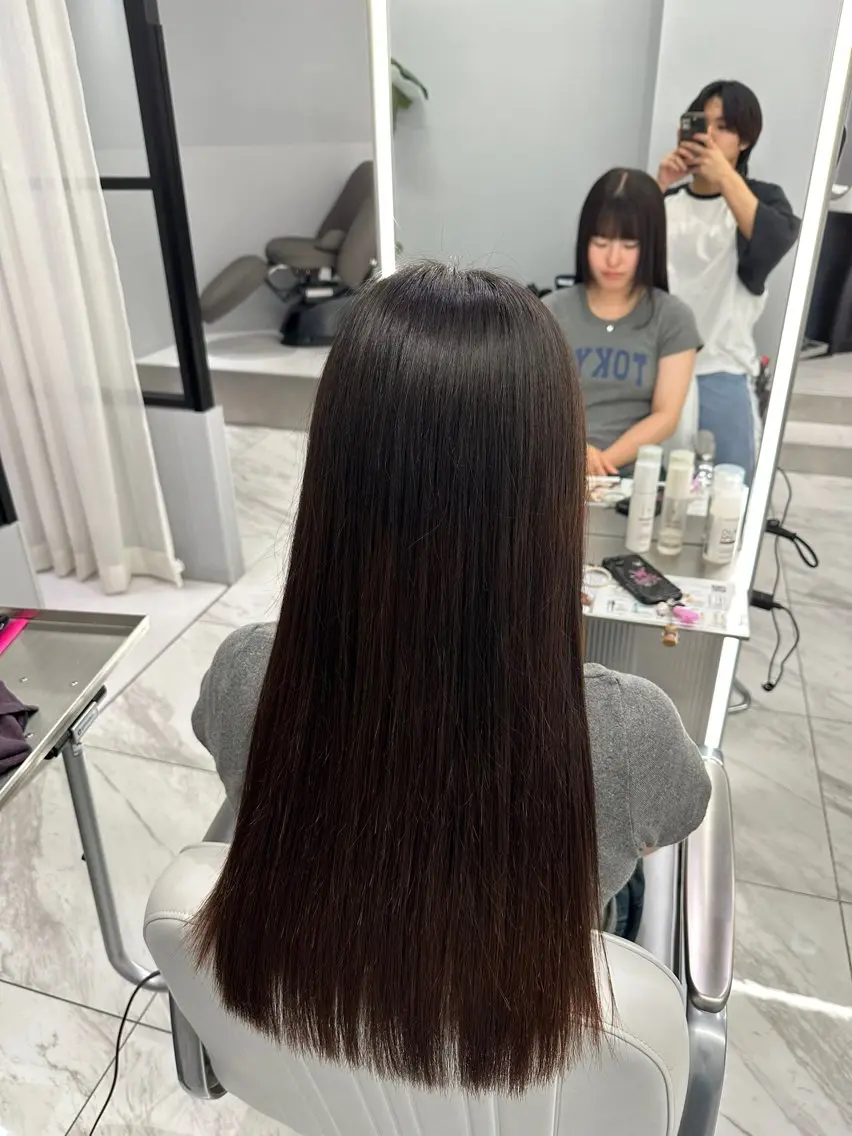 ロング トリートメント ハイトーン✖️ 縮毛矯正シュンペイのヘアスタイル