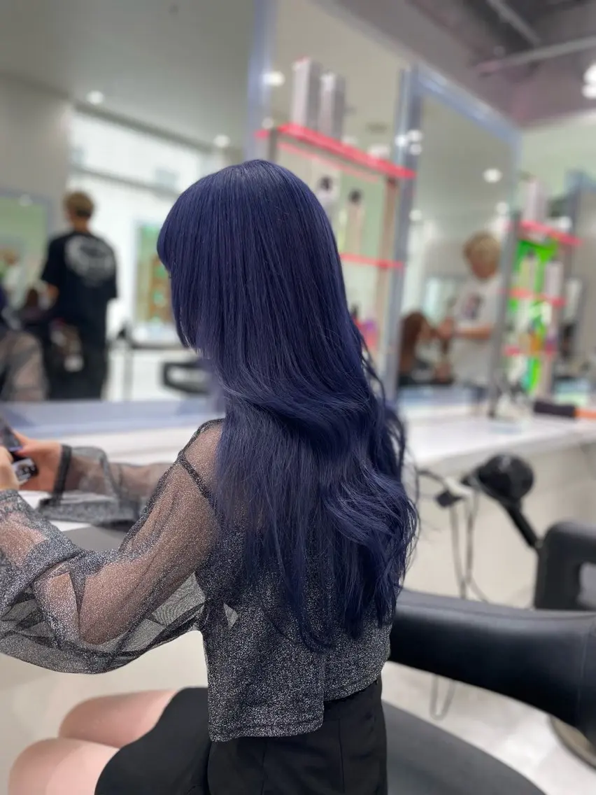ロング 流行りの透明感カラー ×縮毛矯正🤍ユウのヘアスタイル