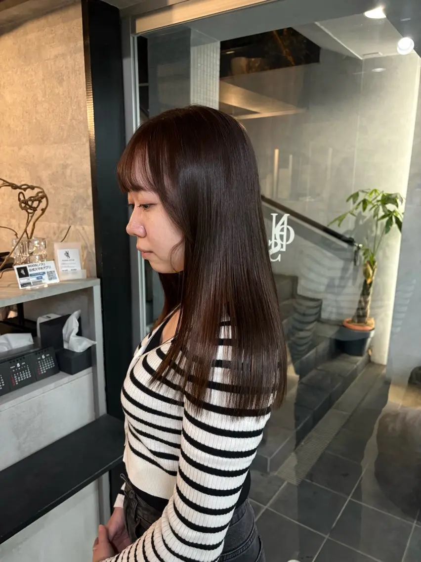 ロング カット ヘアカラー 縮毛矯正 髪質改善ストレート/ 透明感カラー🥣🤍のヘアスタイル