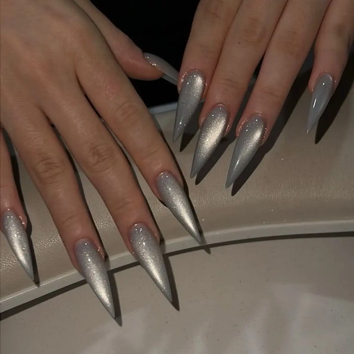 ネイル ジェルネイル グラデーション ラメ(グリッター) ラメグラデーション ワンカラーネイル kana nailのネイルデザイン
