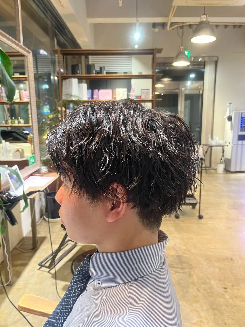 ショート パーマ みわ/博多 ブリーチ/メンズヘアのヘアスタイル