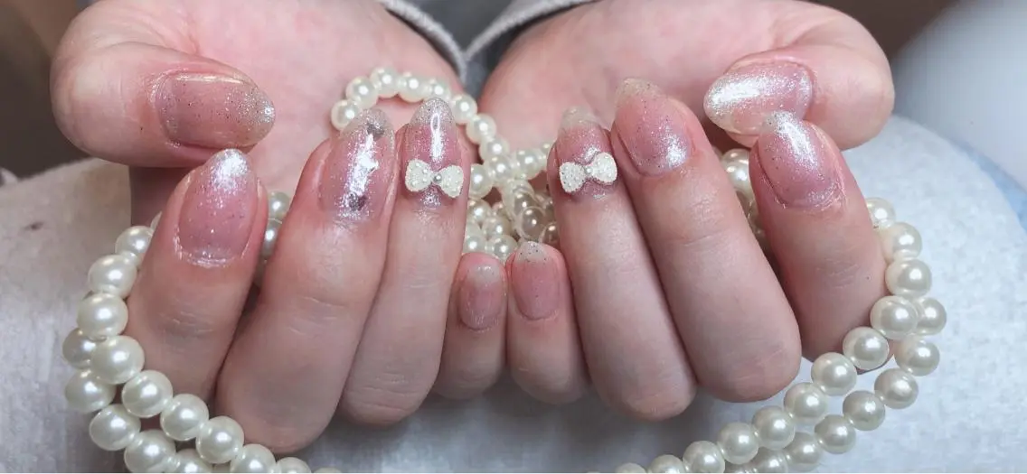 ミディアム ネイル ハンドネイル 長さ出し専門 nynaのネイルデザイン