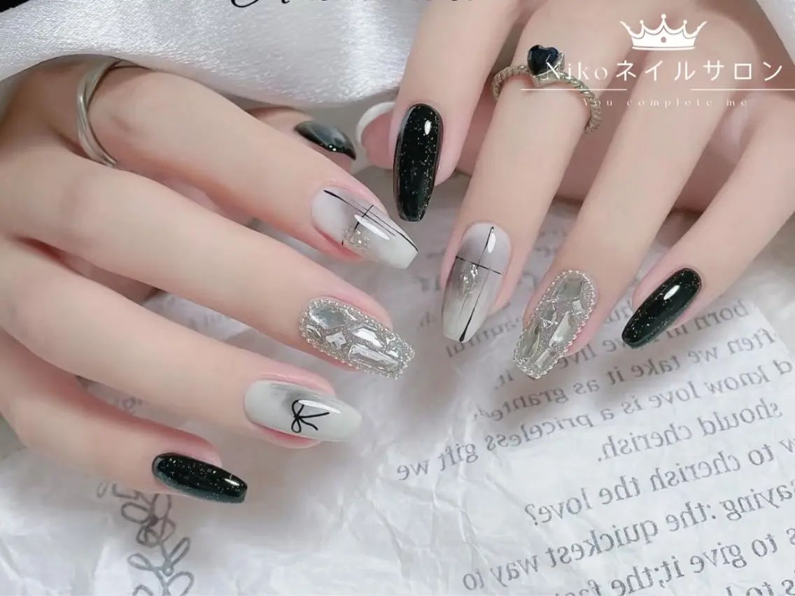 ネイル チークネイル フットネイル フレンチネイル ジェルネイル ガラスフレンチ Nikosalon rikoのネイルデザイン