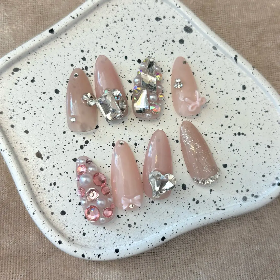 ネイル キラキラネイル チュチュアチュチュ mareのネイルデザイン