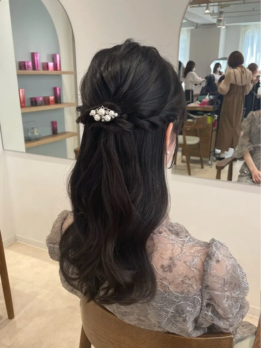 【ハーフアップorシニヨンor編みおろし限定】ヘアセット🎀の写真
