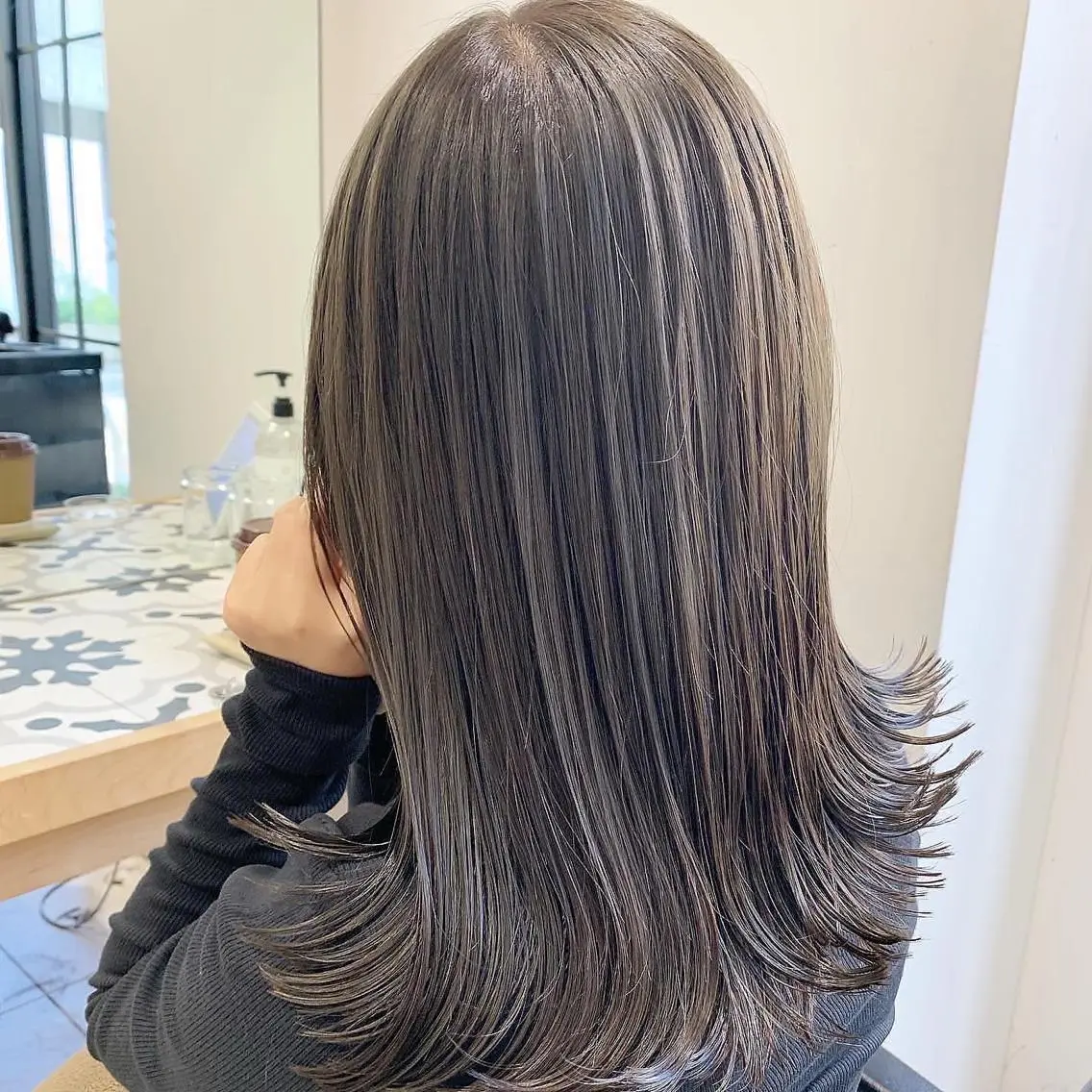 ミディアム チバ タクミのヘアスタイル