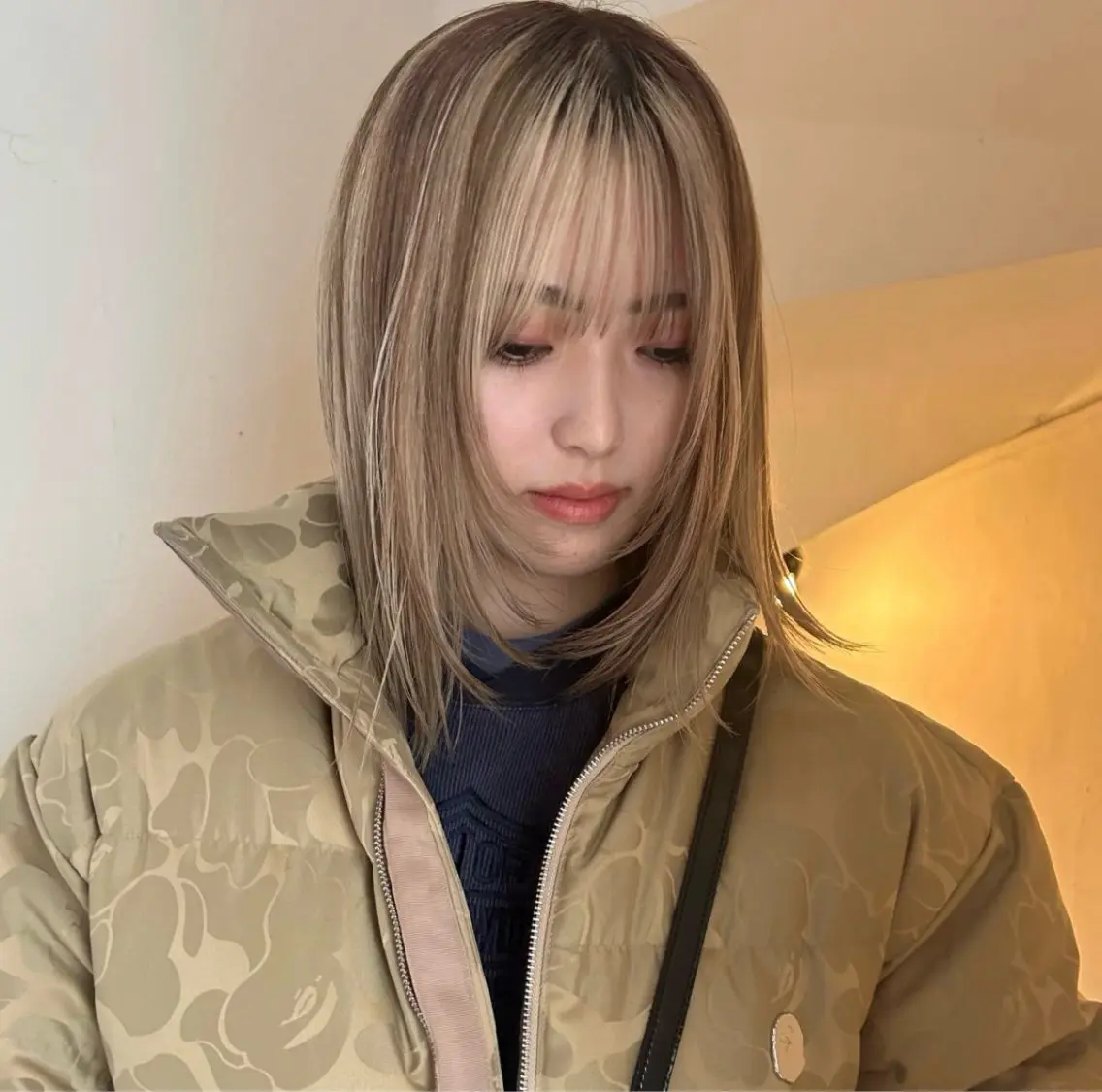 ロング 顔周りカット 小顔カット カット ヘアカラー トリートメント ハイトーン/髪質改善 /ブリーチ縮毛のヘアスタイル