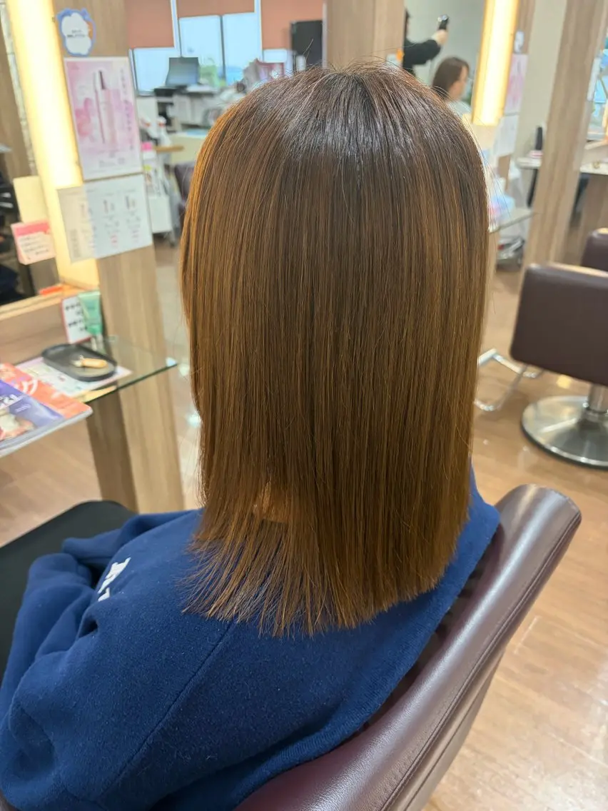 ミディアム クドゥクール MINAMIのヘアスタイル
