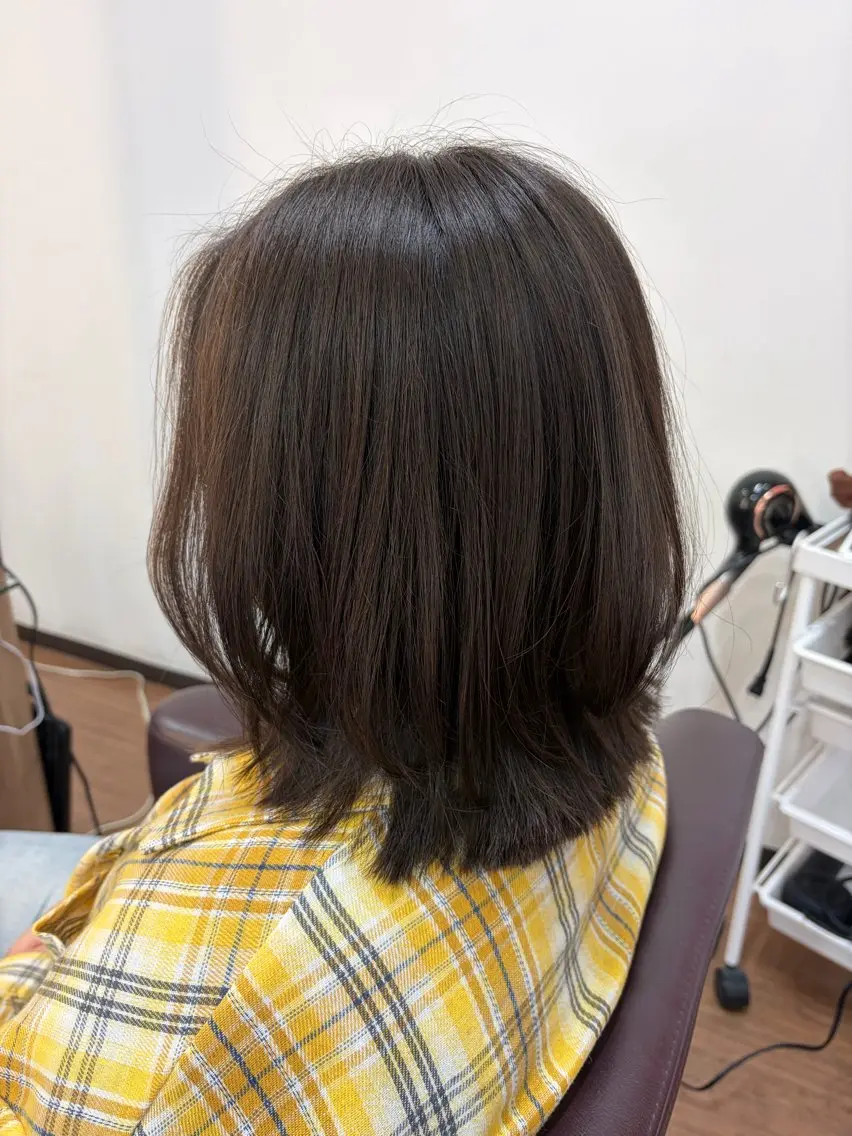 ミディアム クドゥクール MINAMIのヘアスタイル