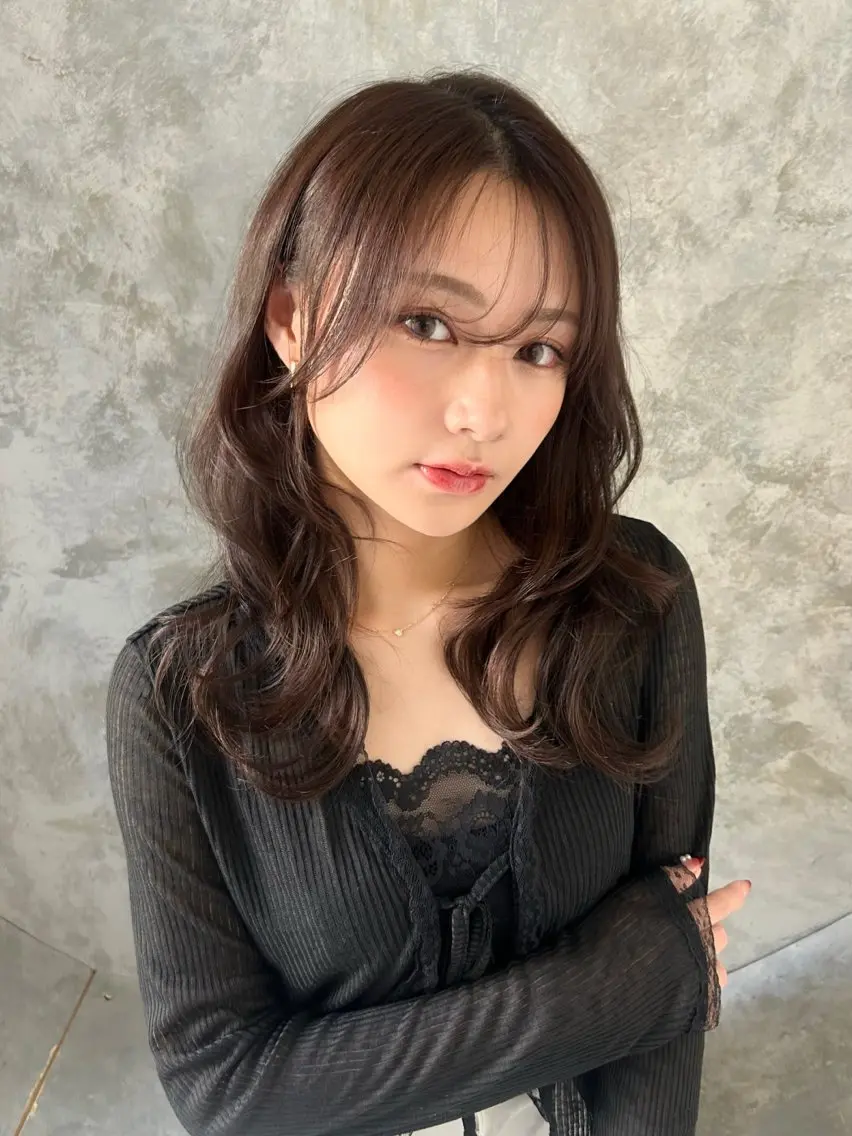 セミロング レイヤーカット DRIP HONOKAのヘアスタイル