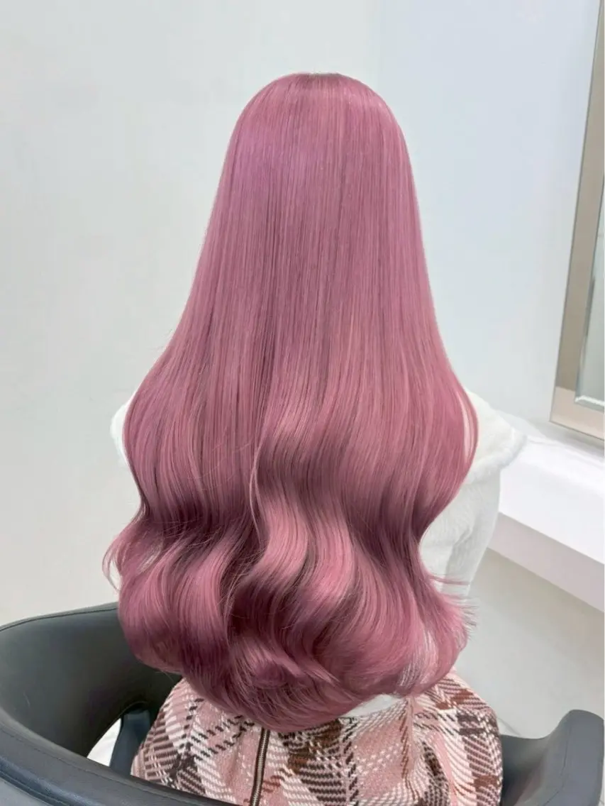 ロング カラー ブリーチ 透明感カラー ハイトーンカラー ヘアカラー ハイトーンカラー💞 くるみ🎀のヘアスタイル