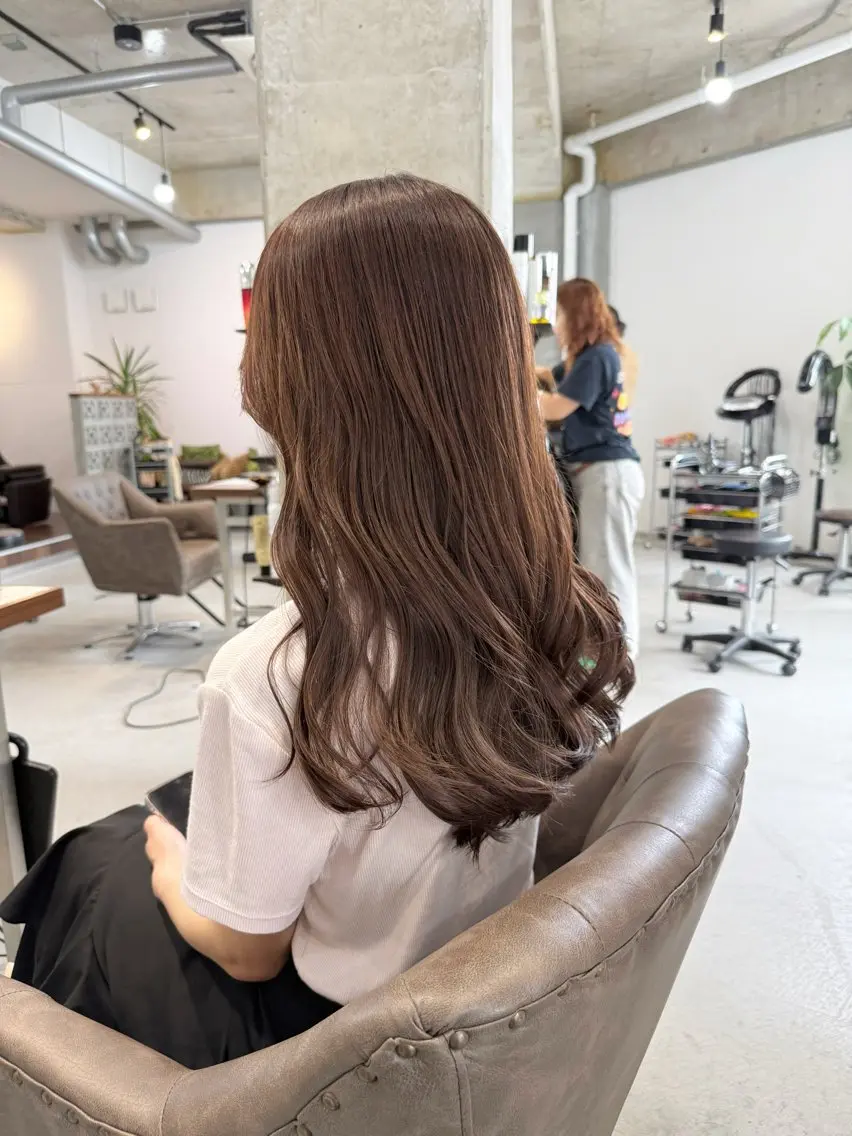 セミロング カラー ブラウンカラー カット ヘアカラー トリートメント カイリ /レイヤーカットのヘアスタイル