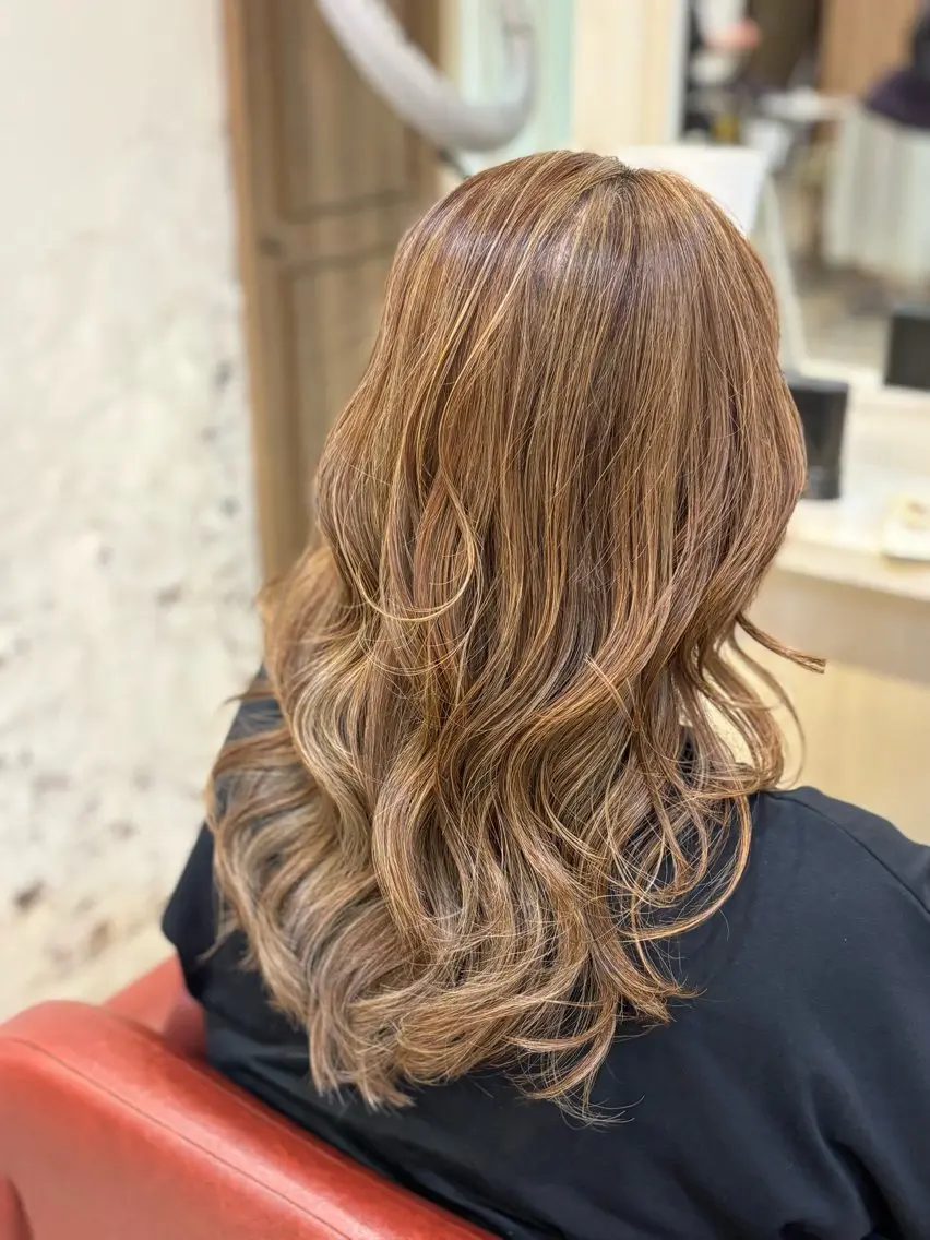 ロング カット ヘアカラー トリートメント 大川 瞳のヘアスタイル