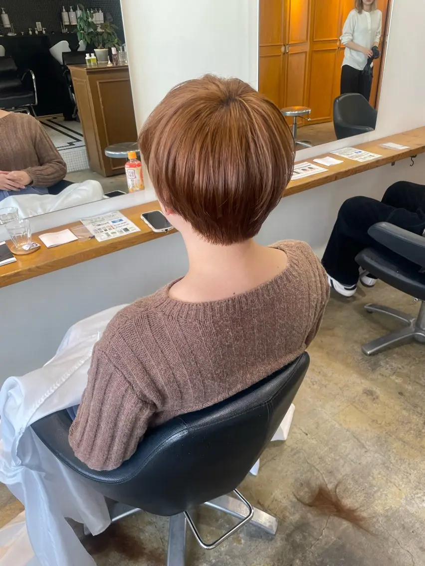 ショート カラー ベージュカラー ヘアカラー トリートメント MIOベージュカラー 柔らかいカラーのヘアスタイル