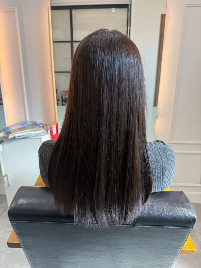 ロング カット Queens Yukikoのヘアスタイル