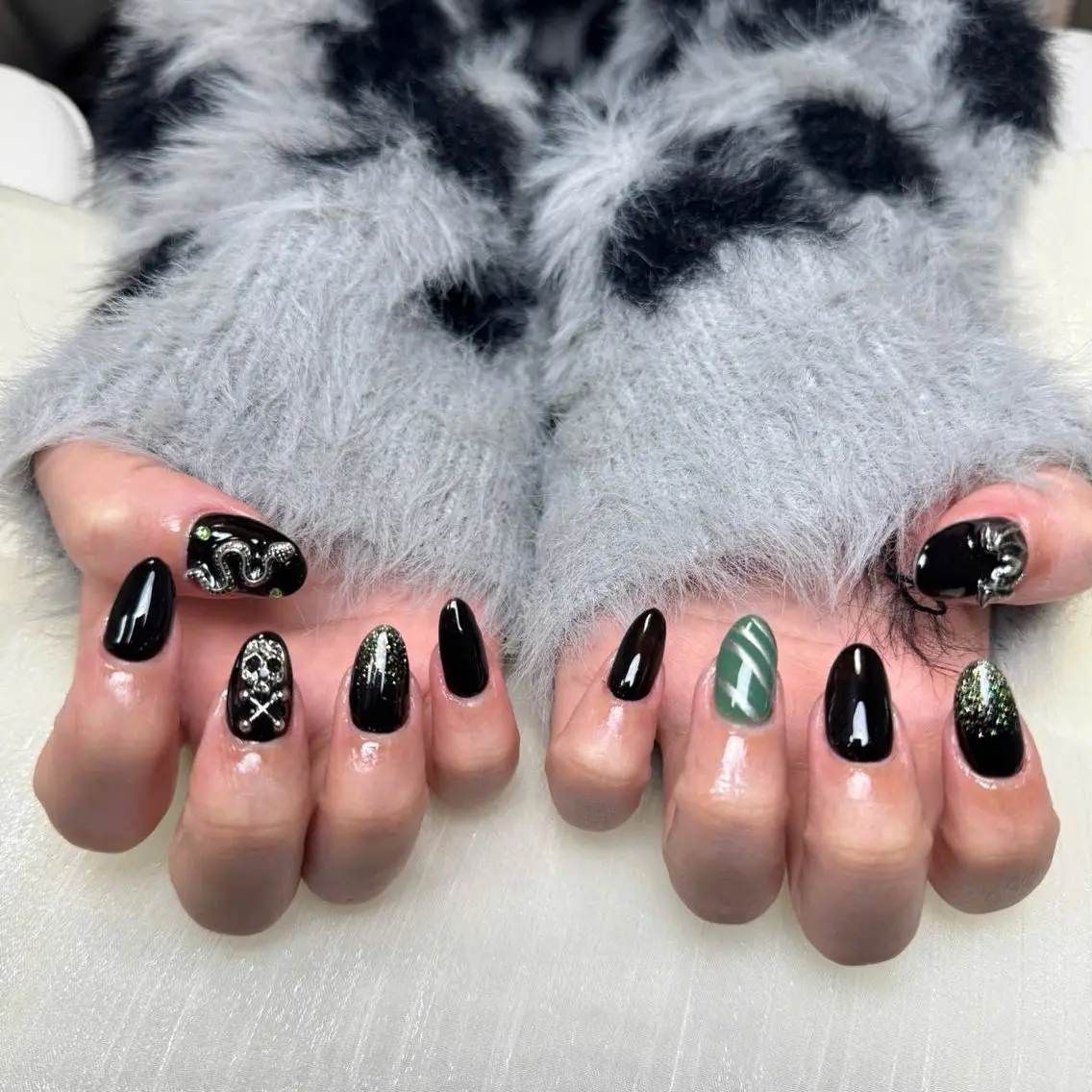 ネイル オーロラネイル 長さ出し フラッシュネイル フレンチネイル ジェルネイル Michi Nail Staffのネイルデザイン