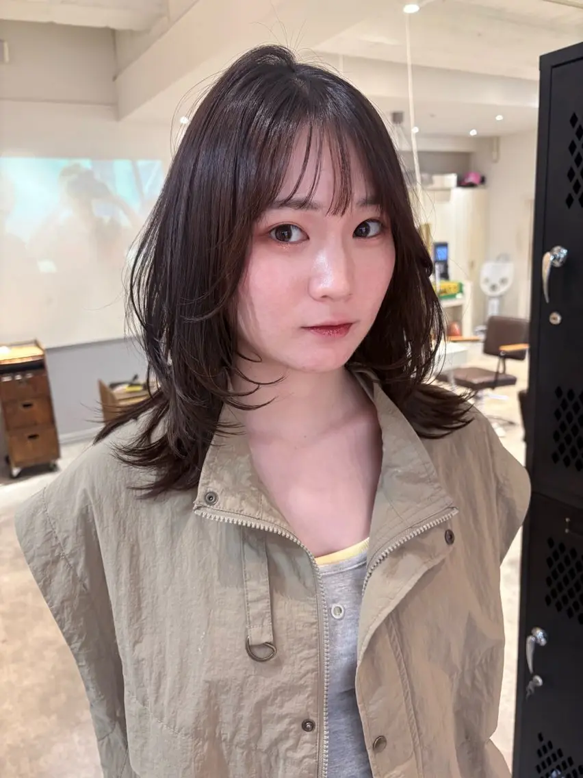 ミディアム カット SIKI yuuna レイヤーカット🪽のヘアスタイル