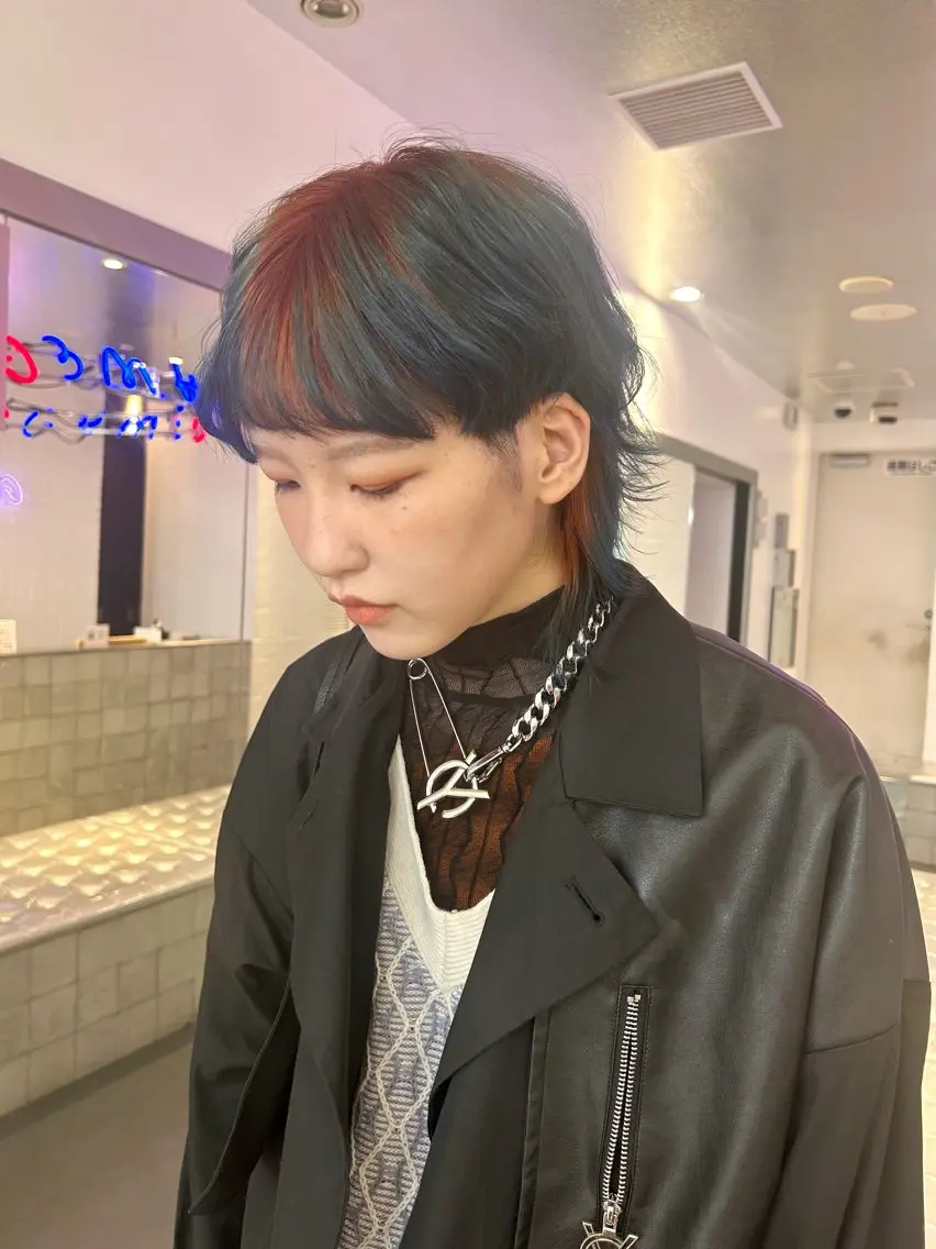 ショート カラー ヘアカラー トリートメント 🍎暖色ウルフ 🍎みさきのヘアスタイル