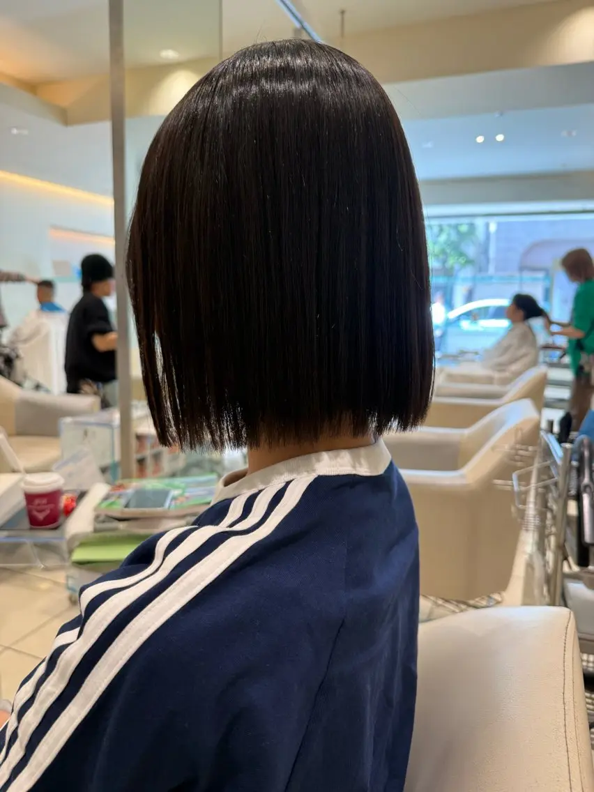ミディアム 縮毛矯正 松下仁美 /切りっぱなしボブのヘアスタイル