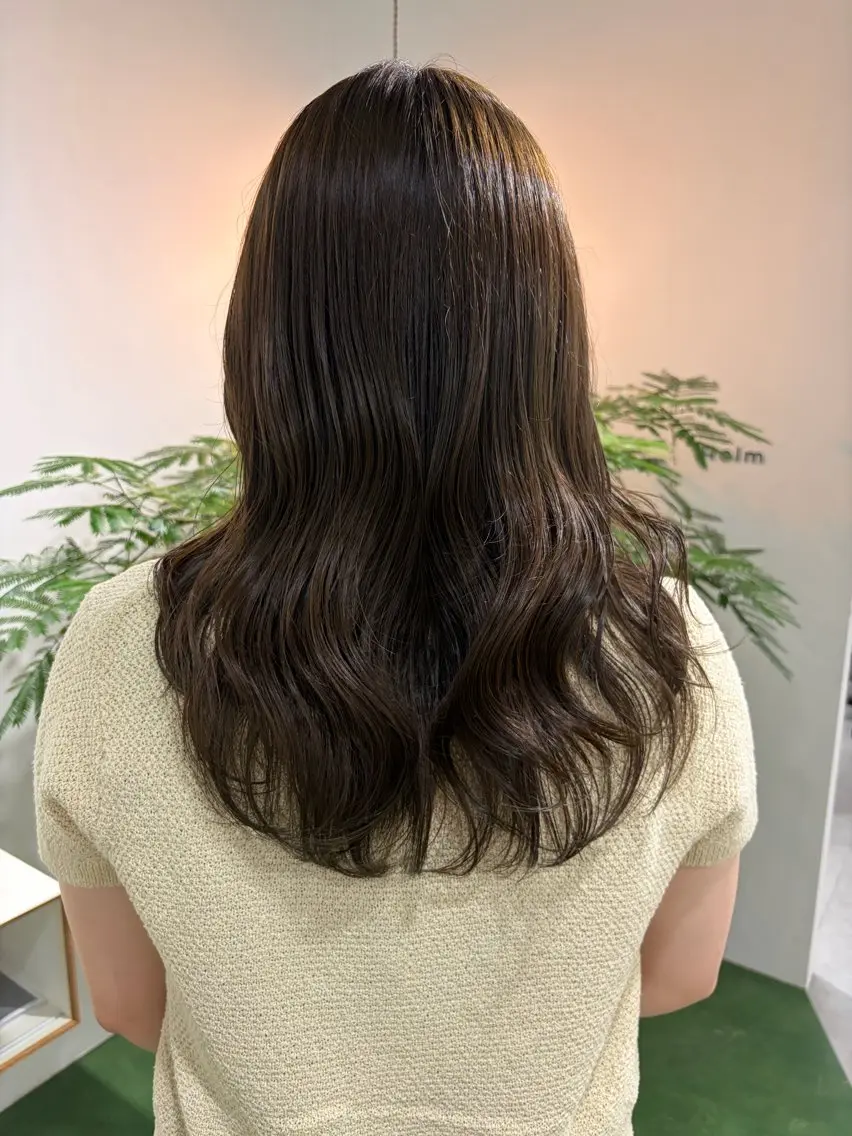 ロング カラー アディクシーカラー ベージュカラー 透明感カラー オリーブベージュ ヘアカラー MAKI/透明感 カラー/ヘアセットのヘアスタイル