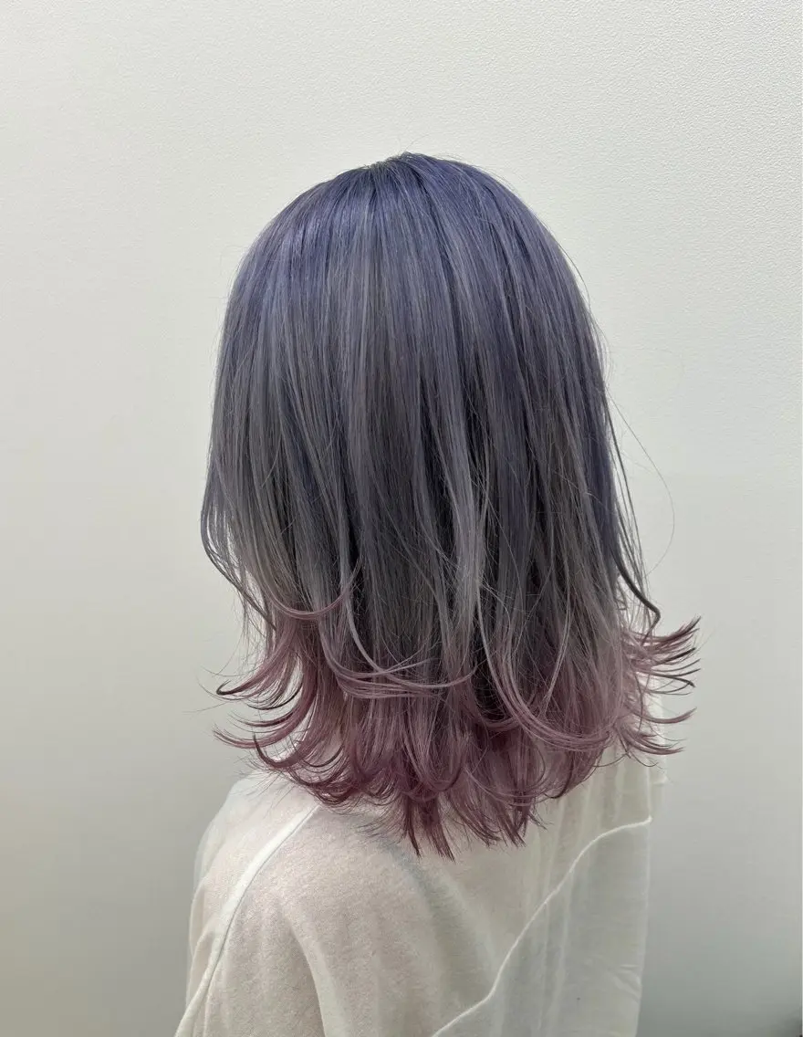 ミディアム ヘアカラー 加本 翼のヘアスタイル