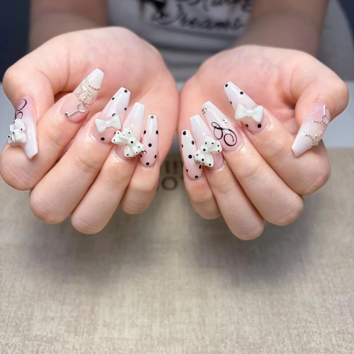 ネイル アートネイル ジェルネイル 韓国ネイル ロングネイル 持ち込み Umee Nailのネイルデザイン