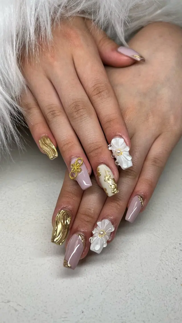 ネイル 𝐧𝐚𝐢𝐥 𝐌𝐢𝐖𝐢𝐢のネイルデザイン