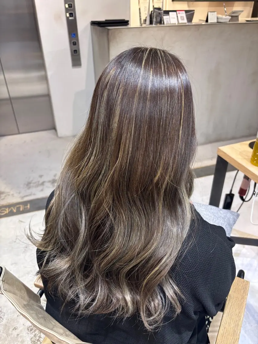 ロング FILMS Rinoのヘアスタイル