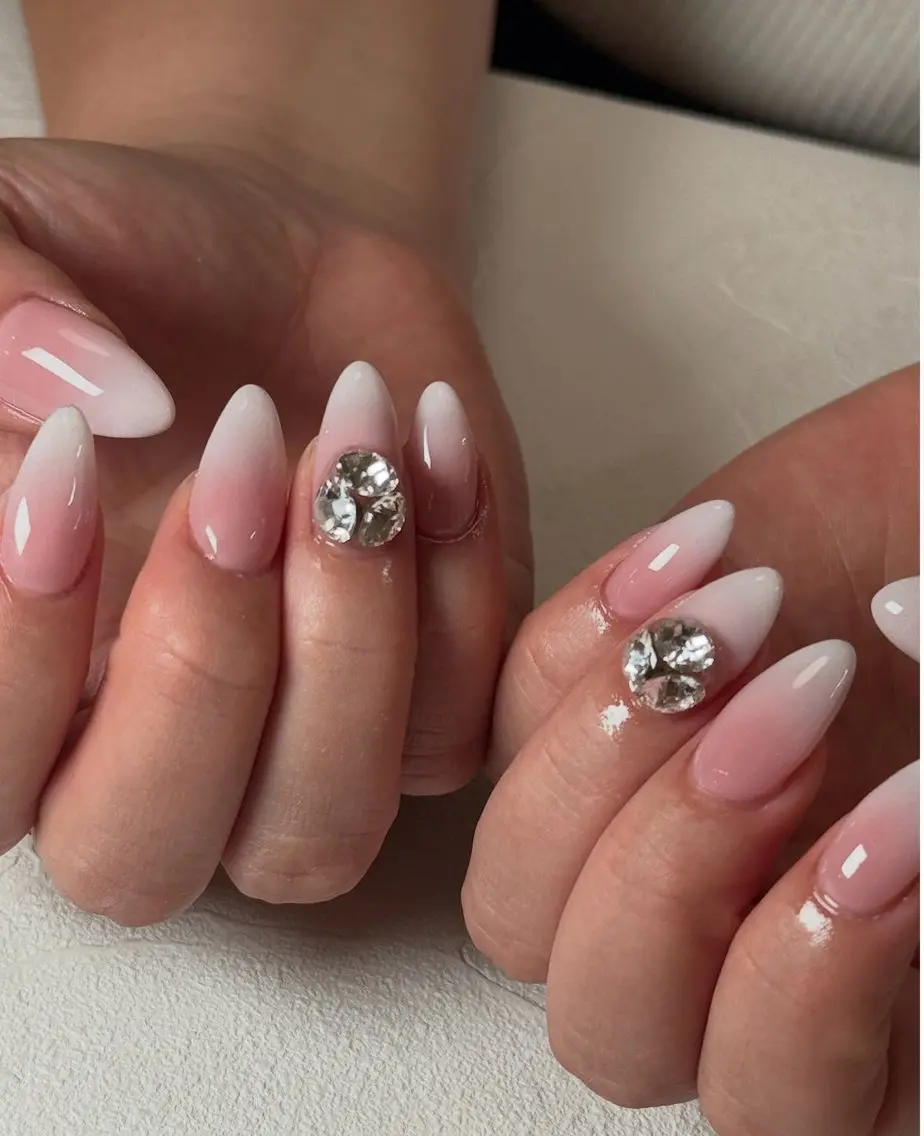 ミディアム Latte Nail 十三のネイルデザイン