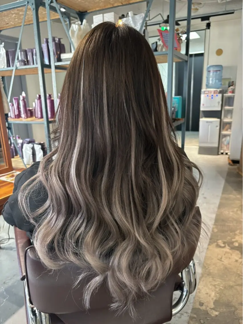 ロング エクステ レイヤーカット 💕 manaka🌺のヘアスタイル
