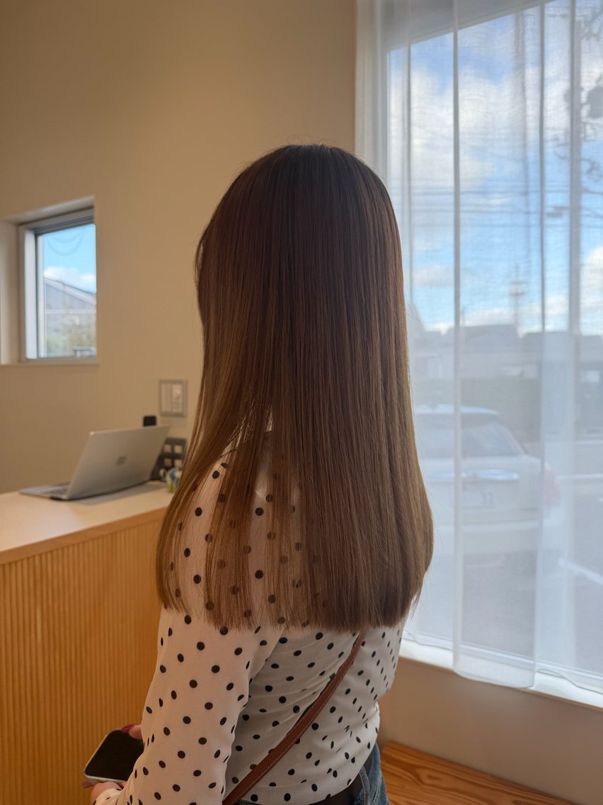 セミロング パーマ 髪質改善 ストレートパーマ 上野 桜果のヘアスタイル